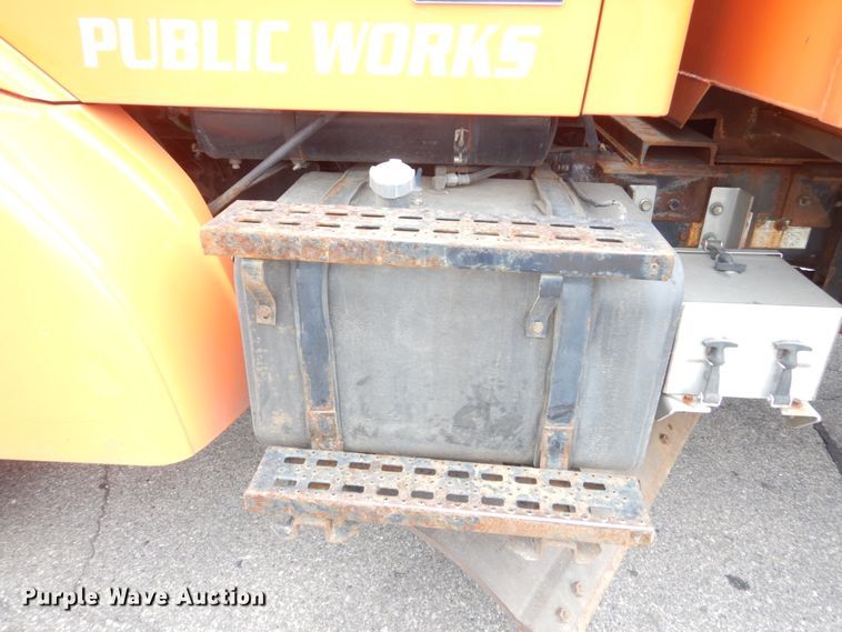 image for item DA8403 2000 Sterling L-Line  dump truck