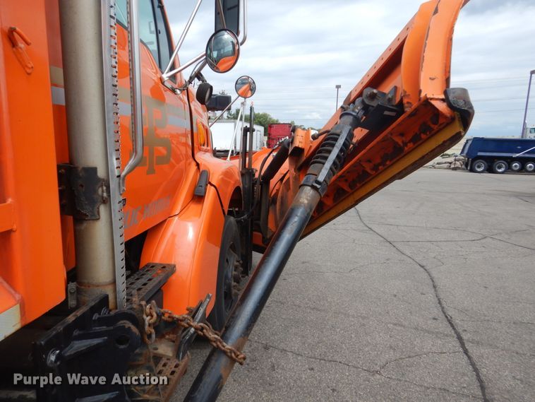 image for item DA8403 2000 Sterling L-Line  dump truck