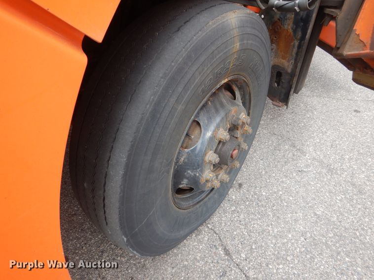 image for item DA8403 2000 Sterling L-Line  dump truck