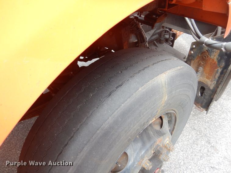 image for item DA8403 2000 Sterling L-Line  dump truck