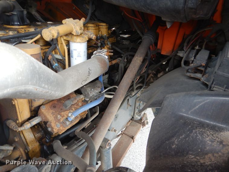 image for item DA8403 2000 Sterling L-Line  dump truck