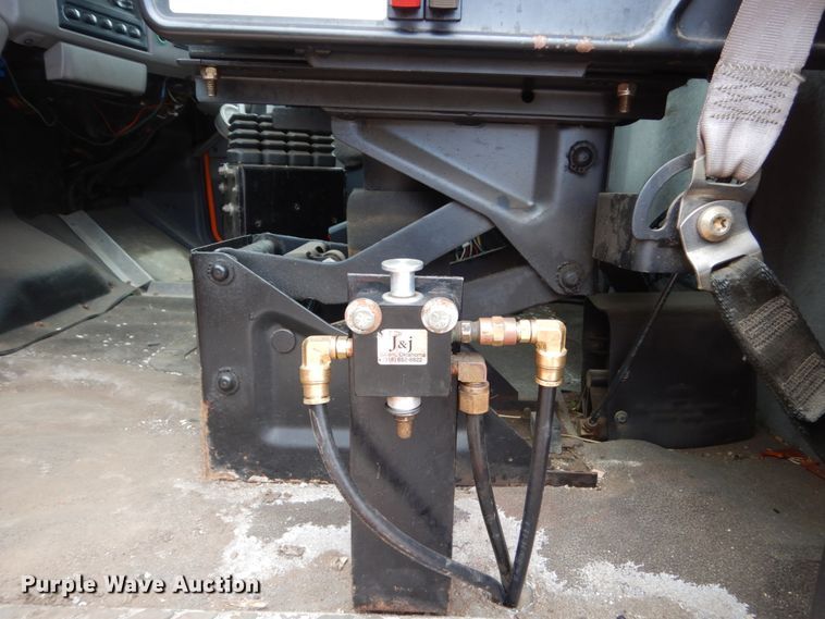 image for item DA8403 2000 Sterling L-Line  dump truck