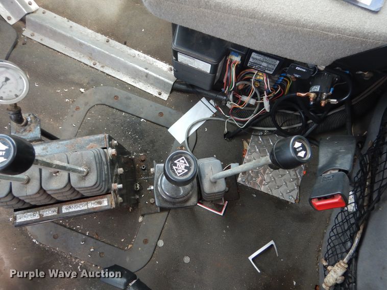 image for item DA8403 2000 Sterling L-Line  dump truck