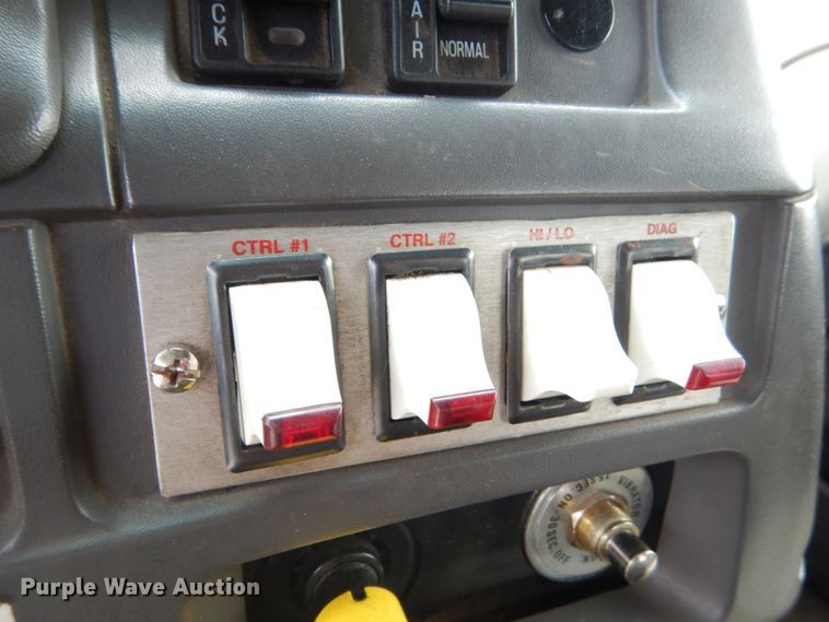 image for item DA8403 2000 Sterling L-Line  dump truck