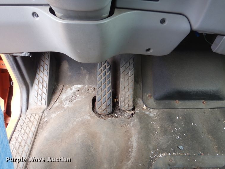 image for item DA8403 2000 Sterling L-Line  dump truck