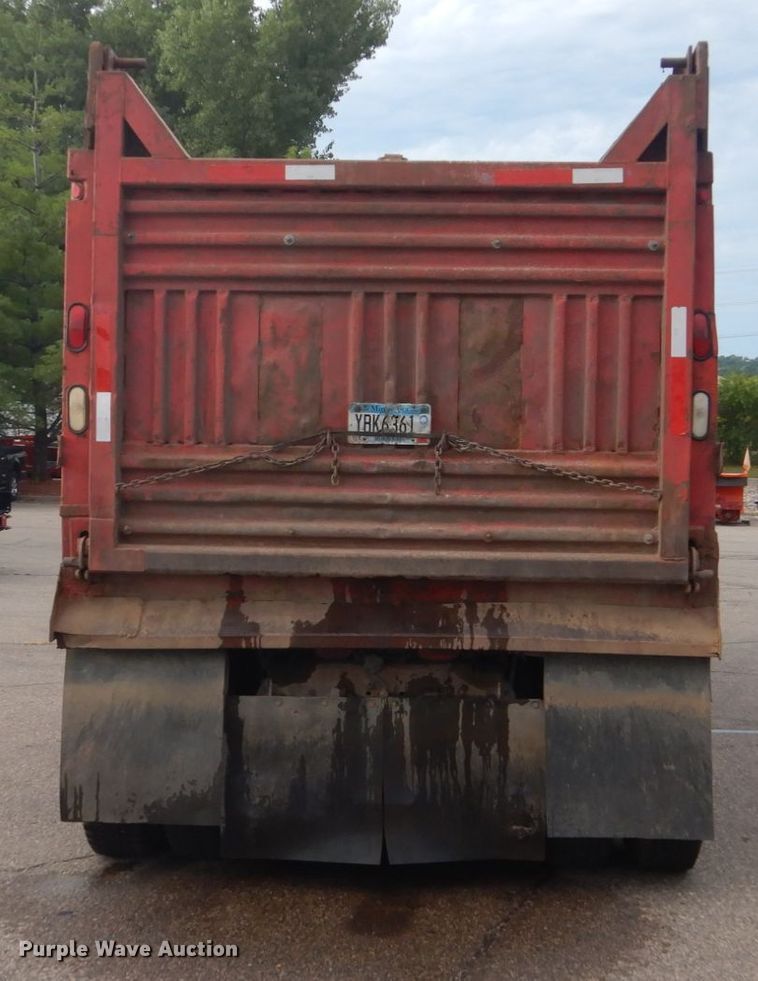 image for item DA8407 1994 Mack CL  dump truck