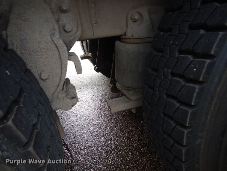 image for item DA8407 1994 Mack CL  dump truck