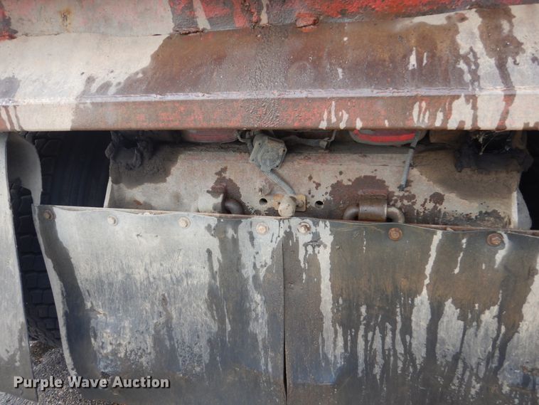 image for item DA8407 1994 Mack CL  dump truck