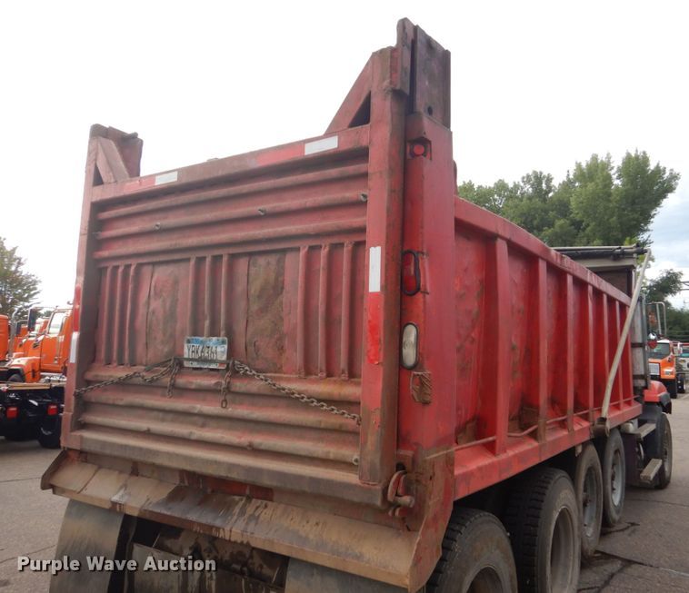 image for item DA8407 1994 Mack CL  dump truck