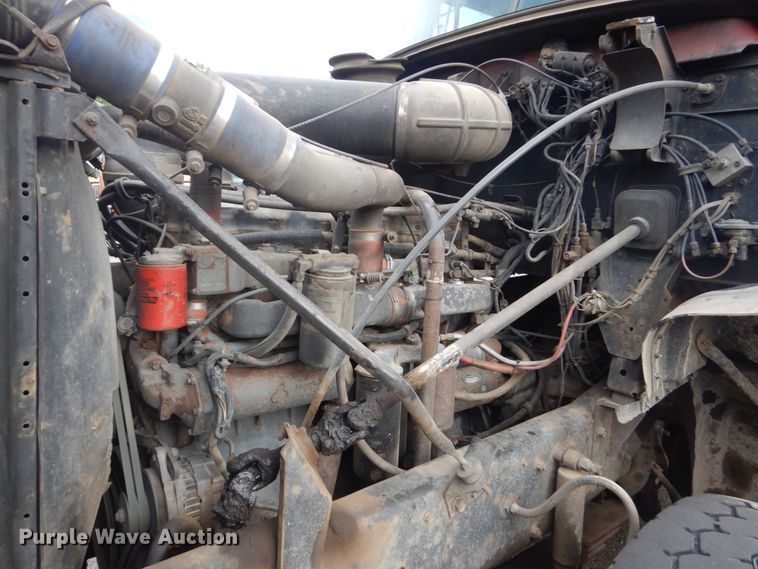 image for item DA8407 1994 Mack CL  dump truck