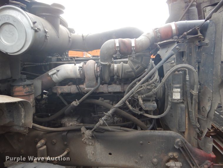 image for item DA8407 1994 Mack CL  dump truck