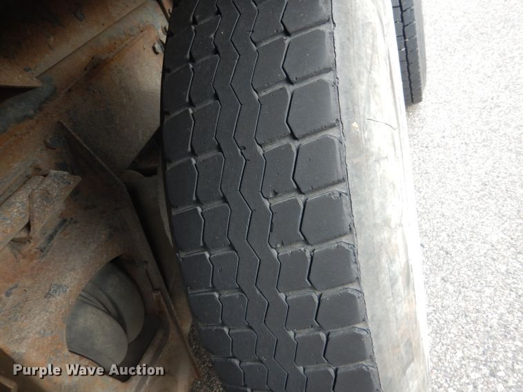 image for item DA8407 1994 Mack CL  dump truck