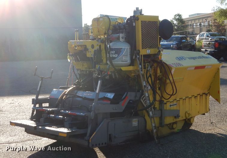 image for item DA8408 1994 Ingersoll Rand 5500  paver