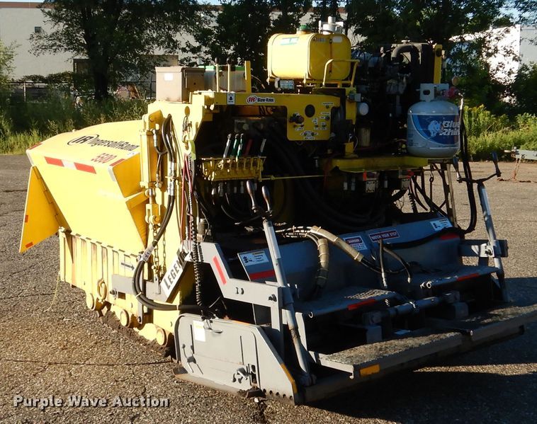 image for item DA8408 1994 Ingersoll Rand 5500  paver