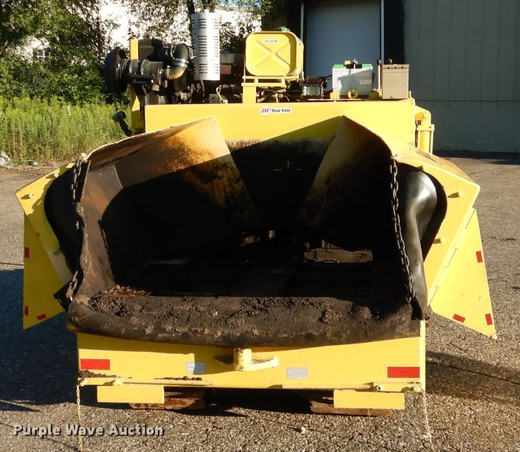 image for item DA8408 1994 Ingersoll Rand 5500  paver