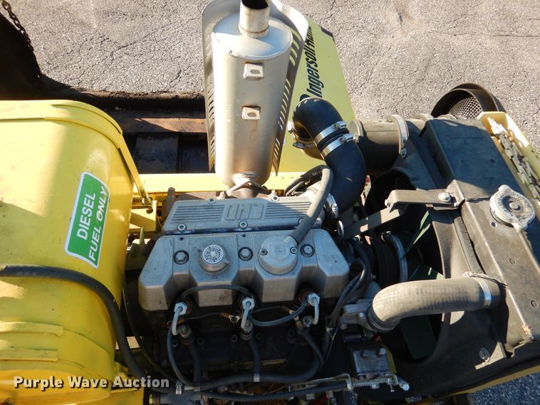 image for item DA8408 1994 Ingersoll Rand 5500  paver
