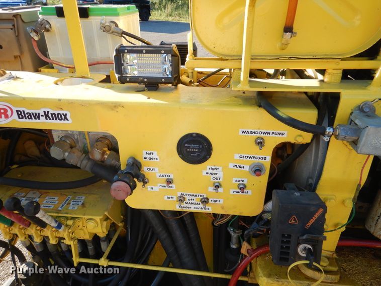 image for item DA8408 1994 Ingersoll Rand 5500  paver