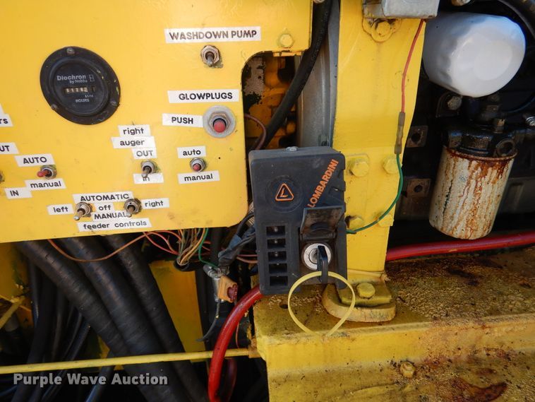 image for item DA8408 1994 Ingersoll Rand 5500  paver