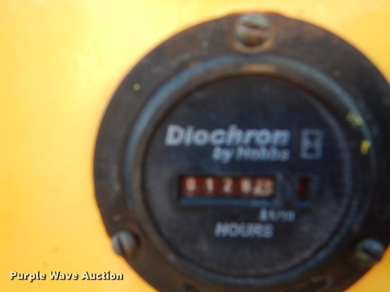 image for item DA8408 1994 Ingersoll Rand 5500  paver