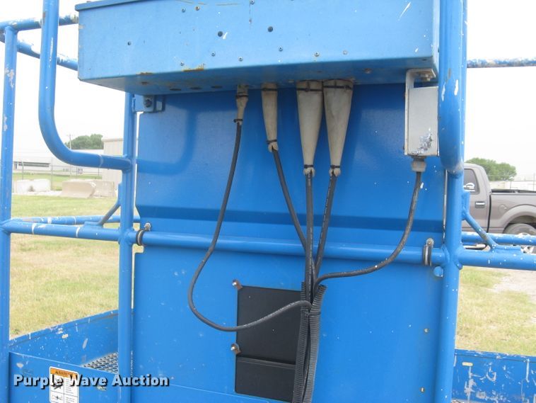 image for item DC1447 2007 Genie Z-45/25  boom lift