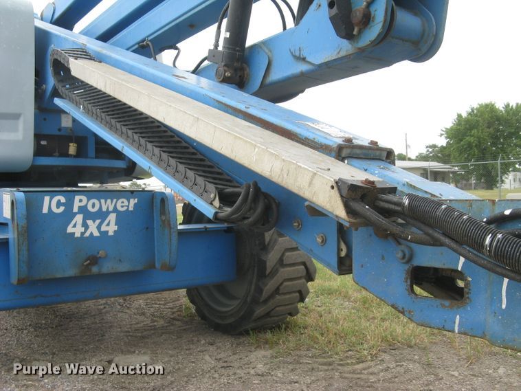 image for item DC1447 2007 Genie Z-45/25  boom lift