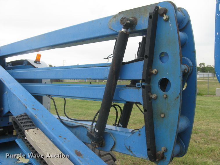 image for item DC1447 2007 Genie Z-45/25  boom lift