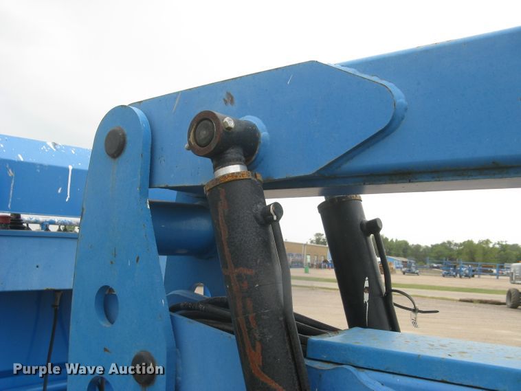 image for item DC1447 2007 Genie Z-45/25  boom lift