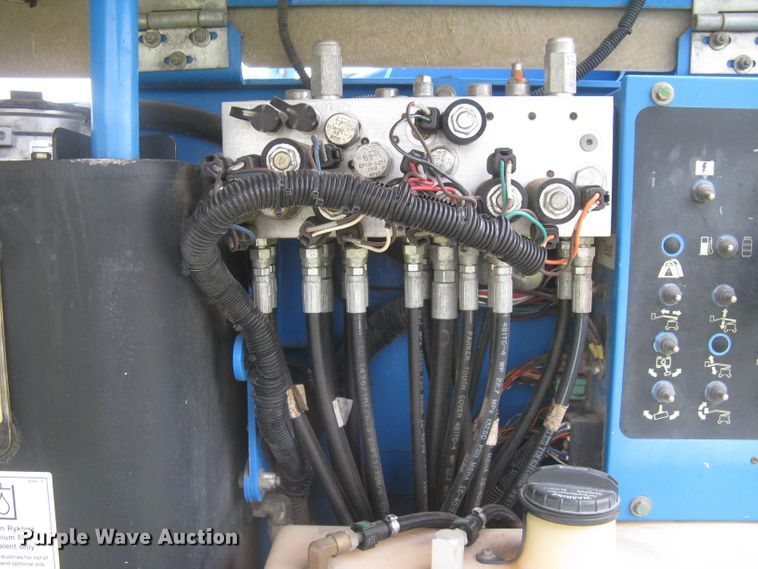 image for item DC1447 2007 Genie Z-45/25  boom lift