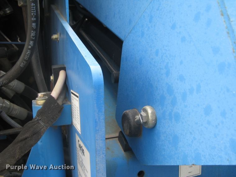 image for item DC1447 2007 Genie Z-45/25  boom lift