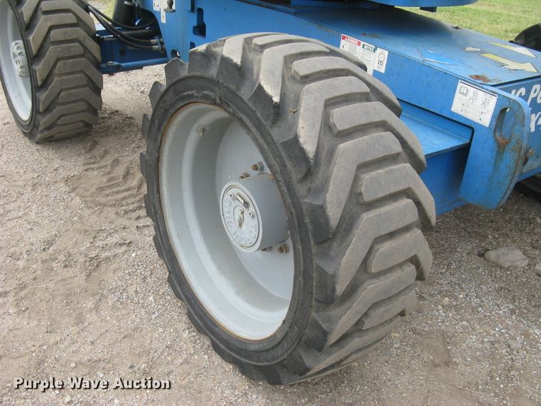 image for item DC1447 2007 Genie Z-45/25  boom lift