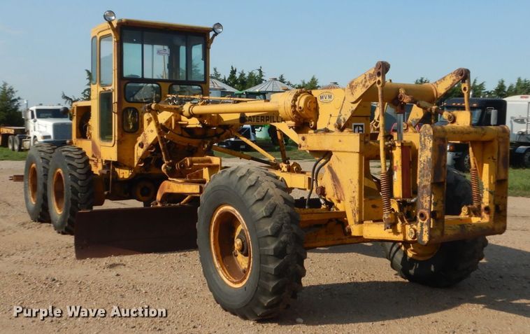 image for item DC4508 1967 Caterpillar 12F  rigid frame motor grader