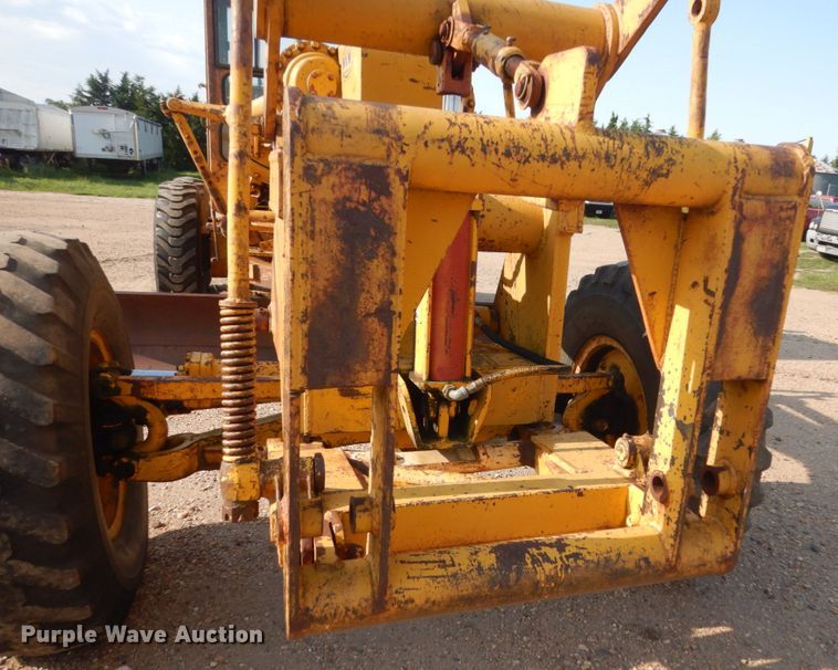 image for item DC4508 1967 Caterpillar 12F  rigid frame motor grader