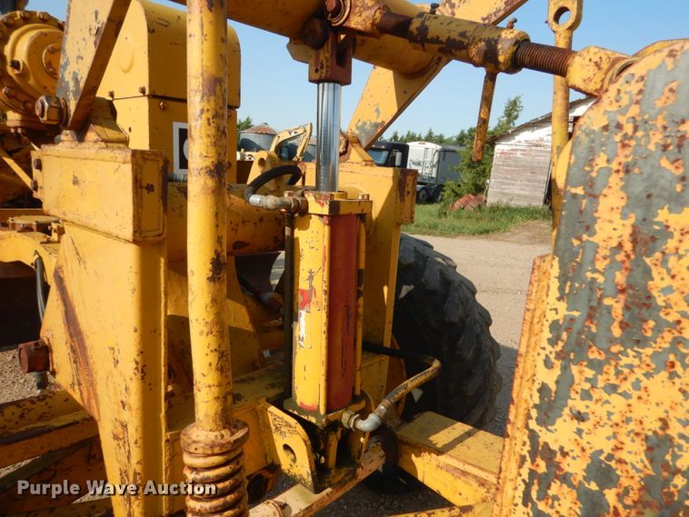 image for item DC4508 1967 Caterpillar 12F  rigid frame motor grader