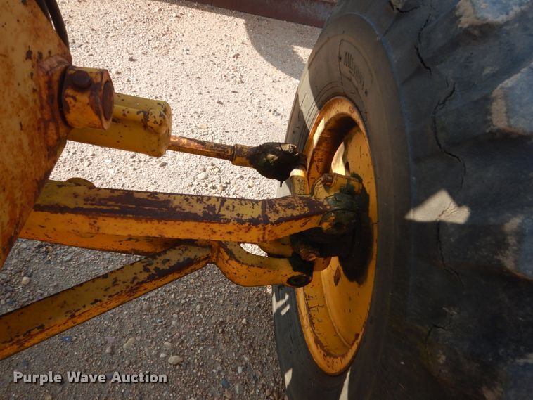 image for item DC4508 1967 Caterpillar 12F  rigid frame motor grader