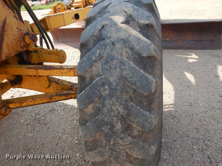 image for item DC4508 1967 Caterpillar 12F  rigid frame motor grader