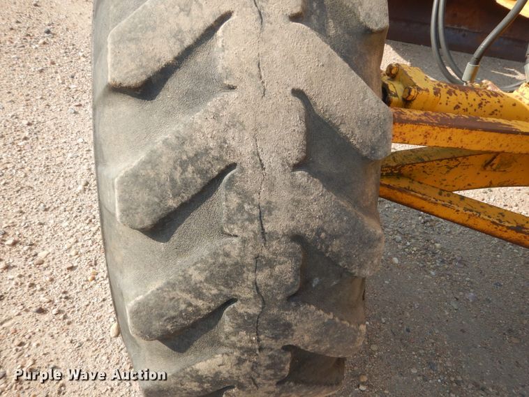 image for item DC4508 1967 Caterpillar 12F  rigid frame motor grader