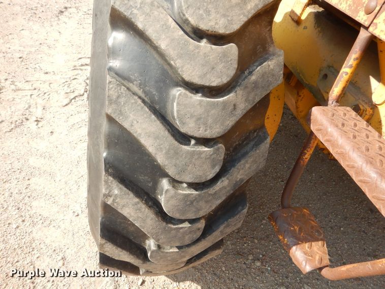 image for item DC4508 1967 Caterpillar 12F  rigid frame motor grader