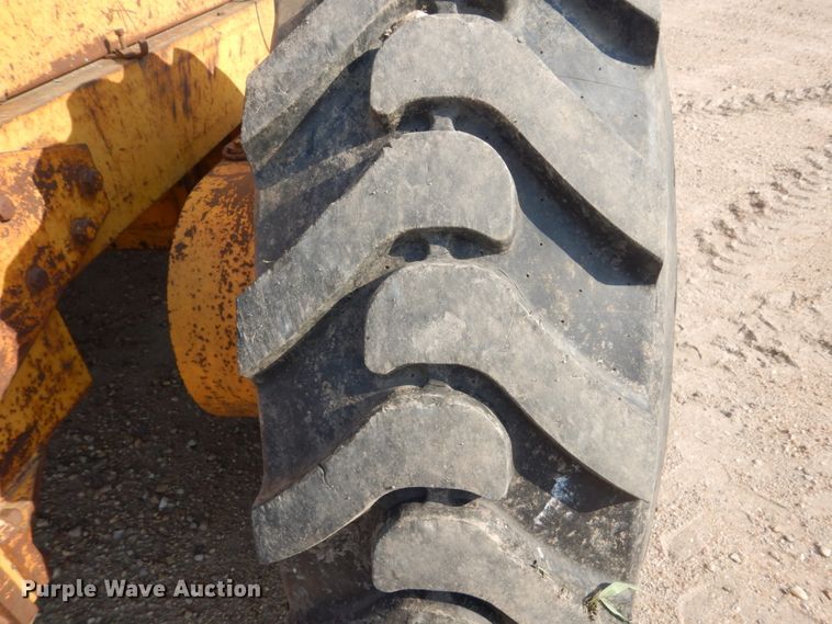 image for item DC4508 1967 Caterpillar 12F  rigid frame motor grader