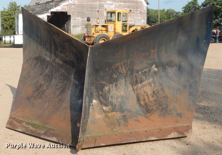 image for item DC4508 1967 Caterpillar 12F  rigid frame motor grader