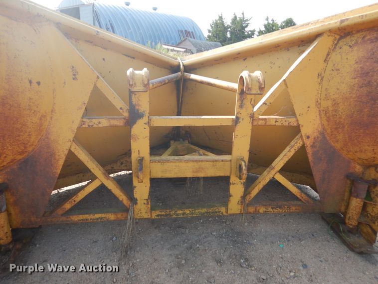 image for item DC4508 1967 Caterpillar 12F  rigid frame motor grader