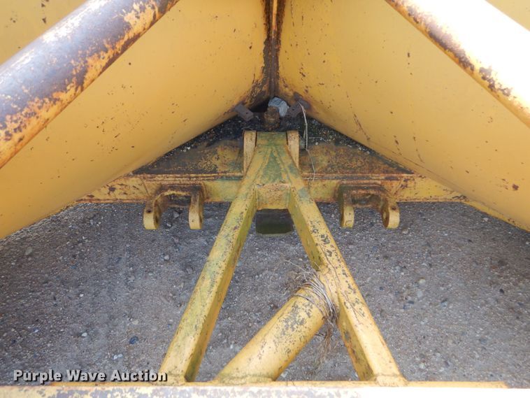 image for item DC4508 1967 Caterpillar 12F  rigid frame motor grader