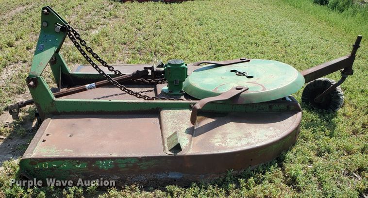 image for item DD0372 John Deere rotary mower
