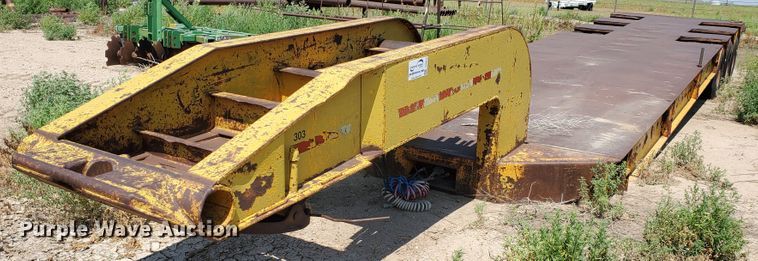 image for item DD0373 1969 Downs Clark flatbed trailer
