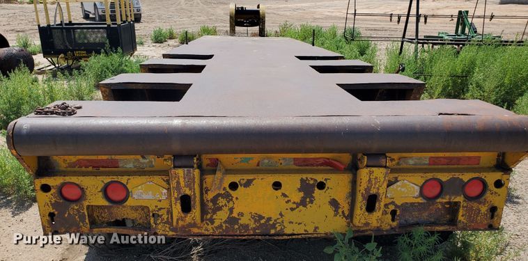 image for item DD0373 1969 Downs Clark flatbed trailer