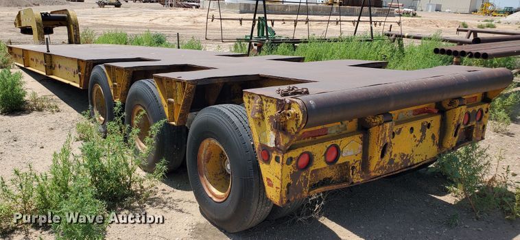 image for item DD0373 1969 Downs Clark flatbed trailer