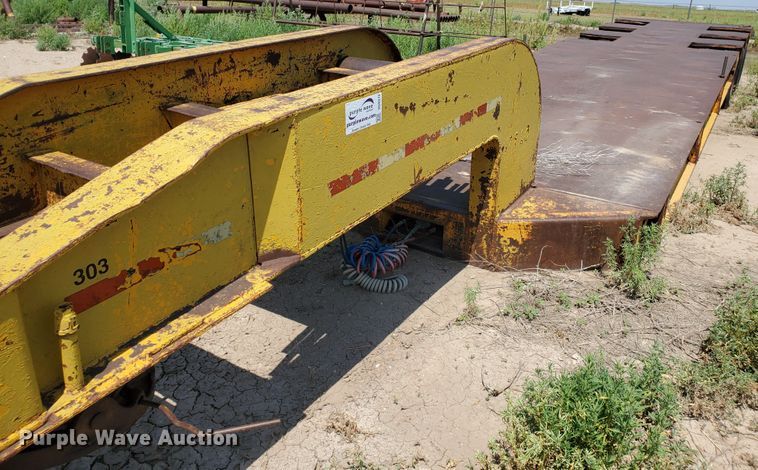 image for item DD0373 1969 Downs Clark flatbed trailer