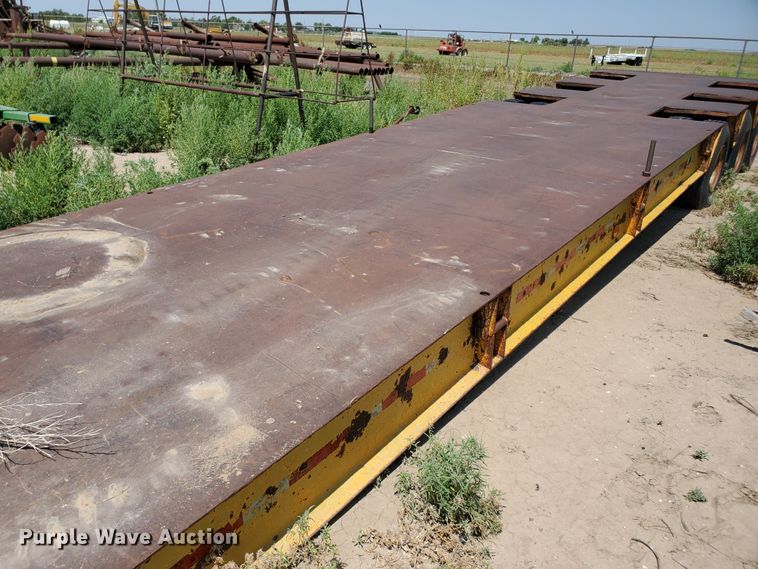 image for item DD0373 1969 Downs Clark flatbed trailer