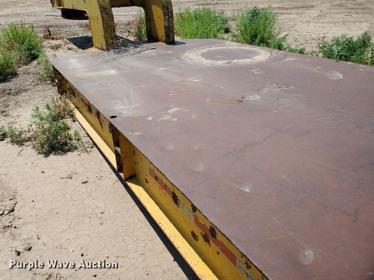 image for item DD0373 1969 Downs Clark flatbed trailer