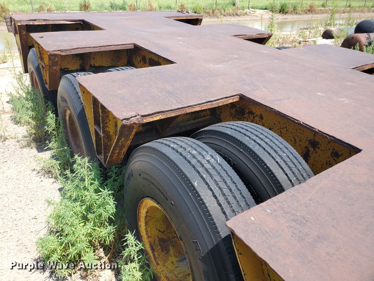 image for item DD0373 1969 Downs Clark flatbed trailer