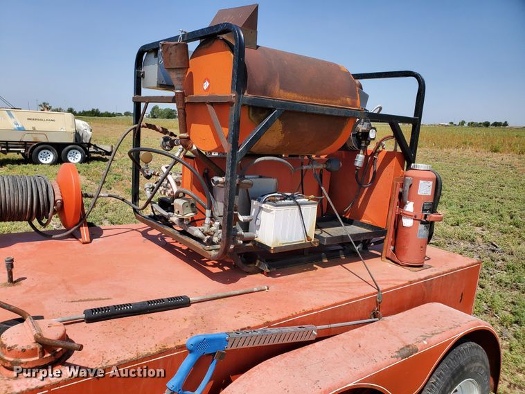 image for item DD0374 2001 Wesco pressure washer trailer